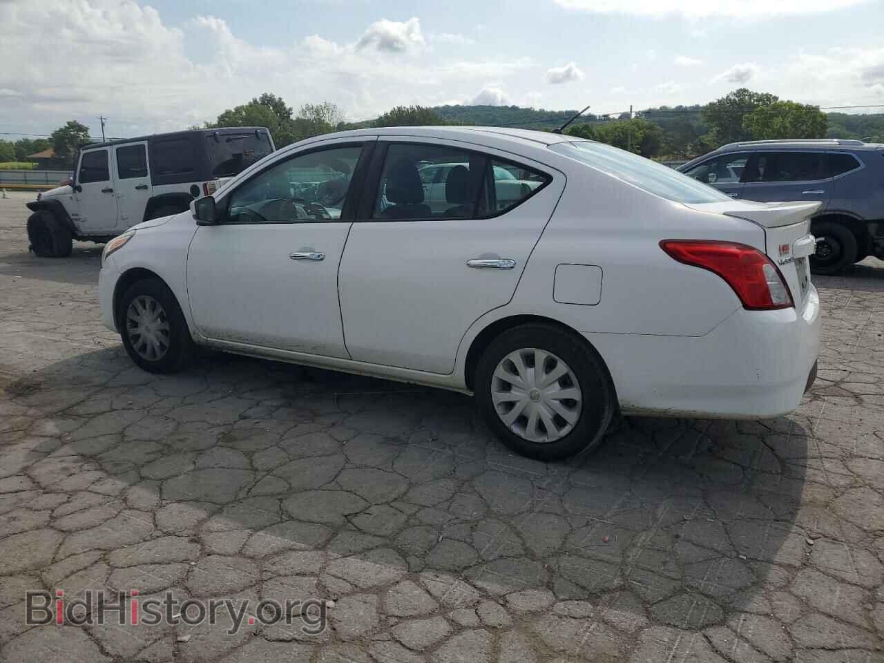 2017 NISSAN VERSA - VIN: 3N1CN7AP5HL838013 - Фото 2