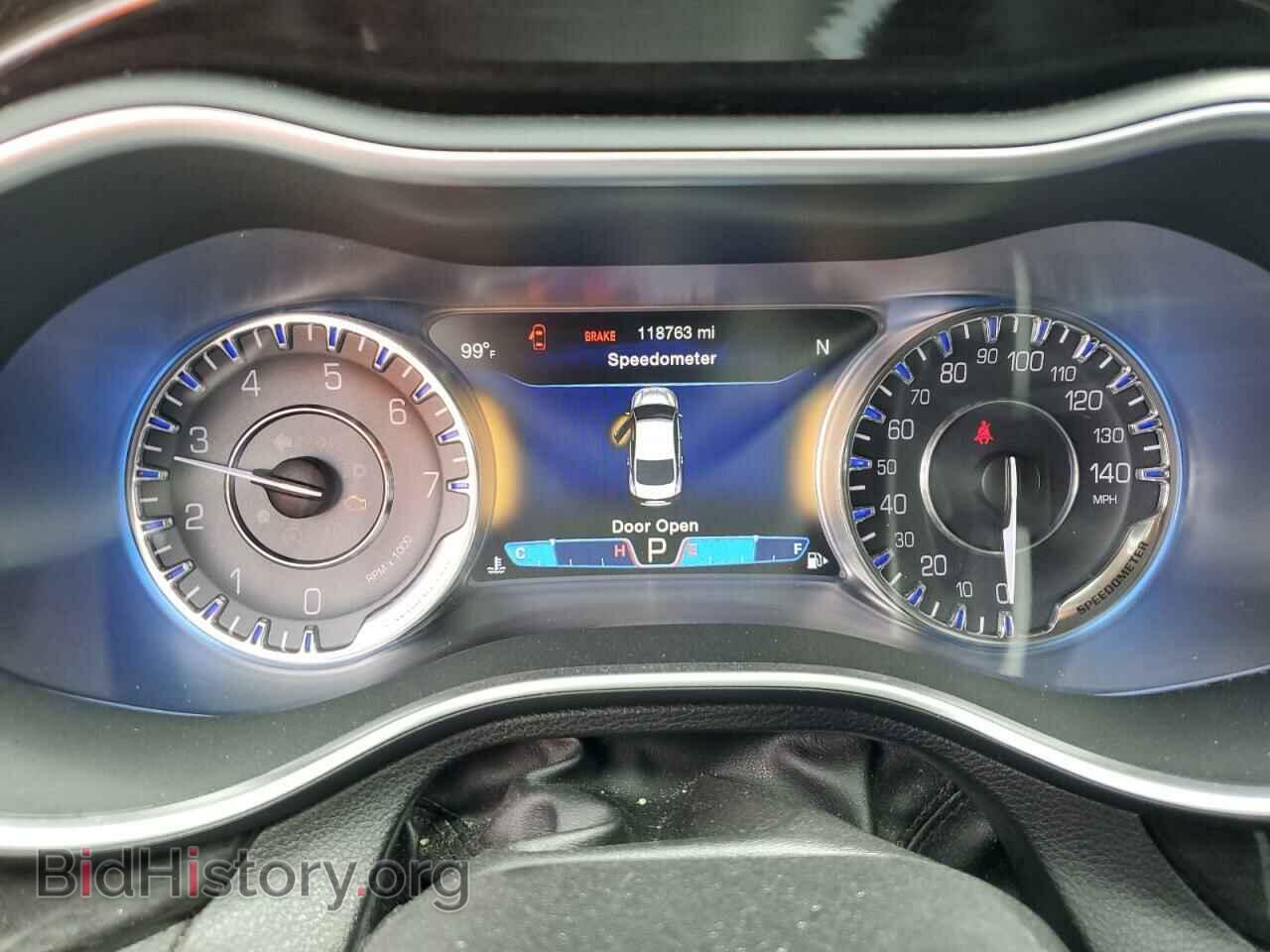 2015 CHRYSLER 200 - VIN: 1C3CCCEG4FN700650 - Фото 9