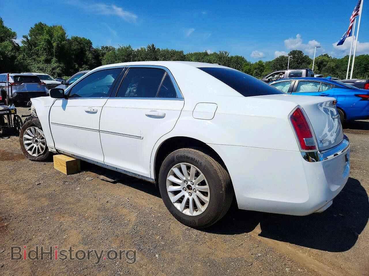 2013 CHRYSLER 300 - VIN: 2C3CCAAG9DH707576 - Фото 2