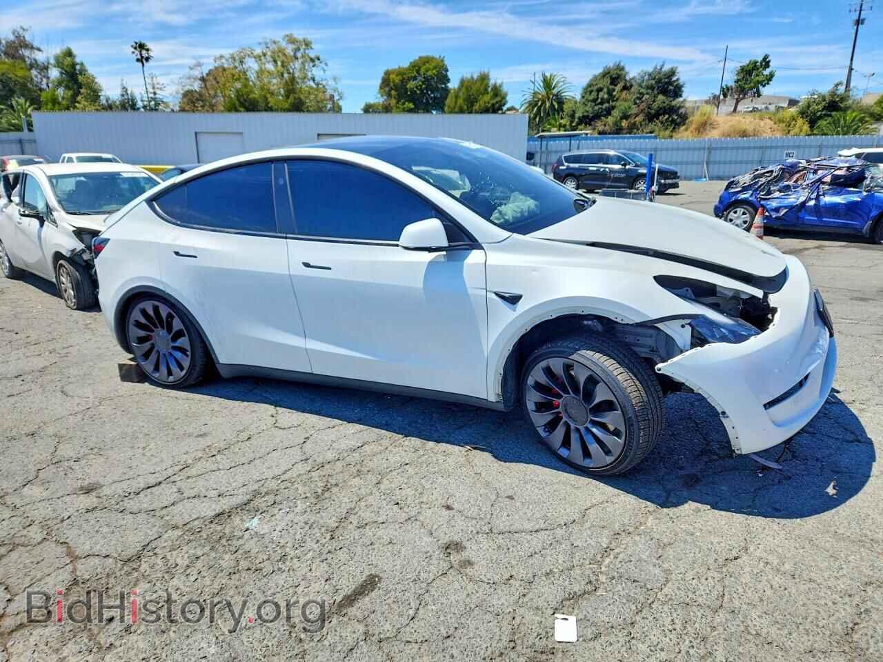 2023 TESLA MODEL Y - VIN: 7SAYGDEF9PF922011 - Photo 4