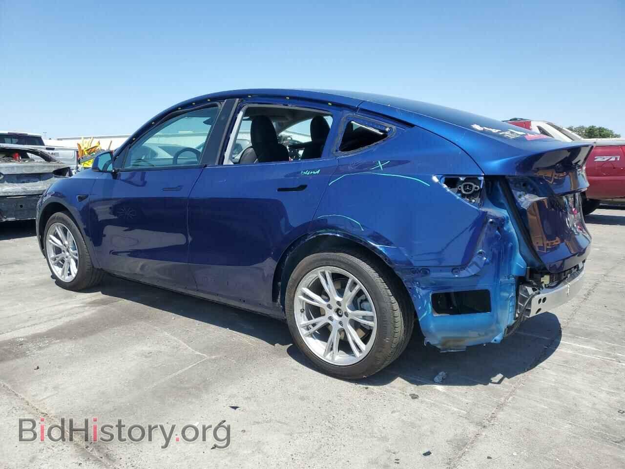2024 TESLA MODEL Y - VIN: 7SAYGDED9RF005104 - Photo 2