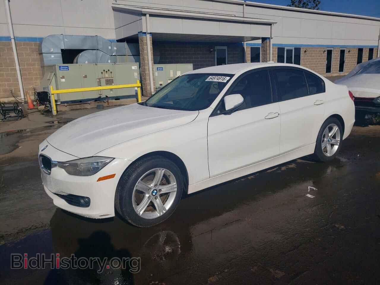 Photo WBA3A5C57DF356752 - BMW 3 SERIES 2013