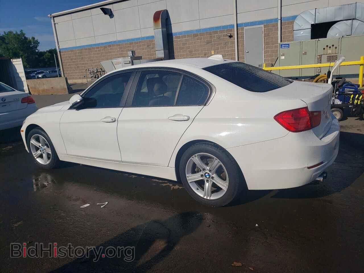 2013 BMW 3 SERIES - VIN: WBA3A5C57DF356752 - Фото 2