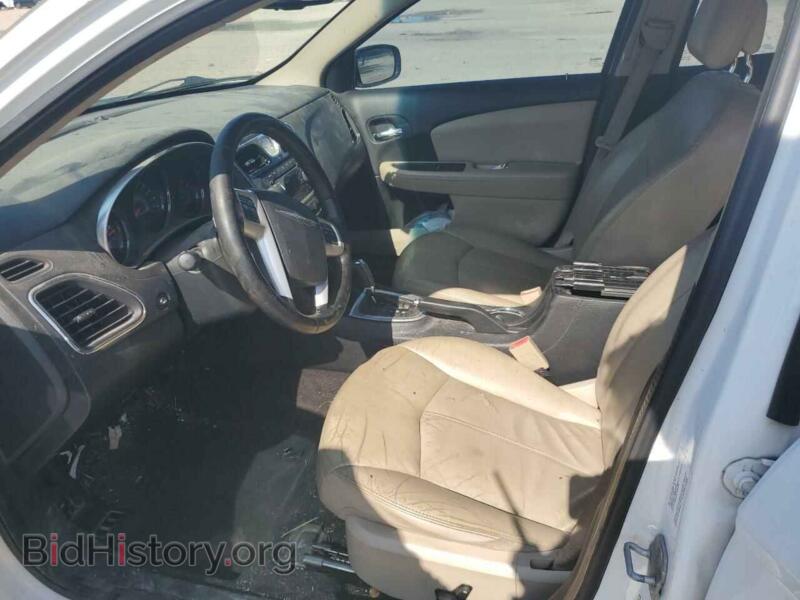2011 Chrysler 200 (VIN 1C3BC2FB0BN548207) — фото 7 из 12