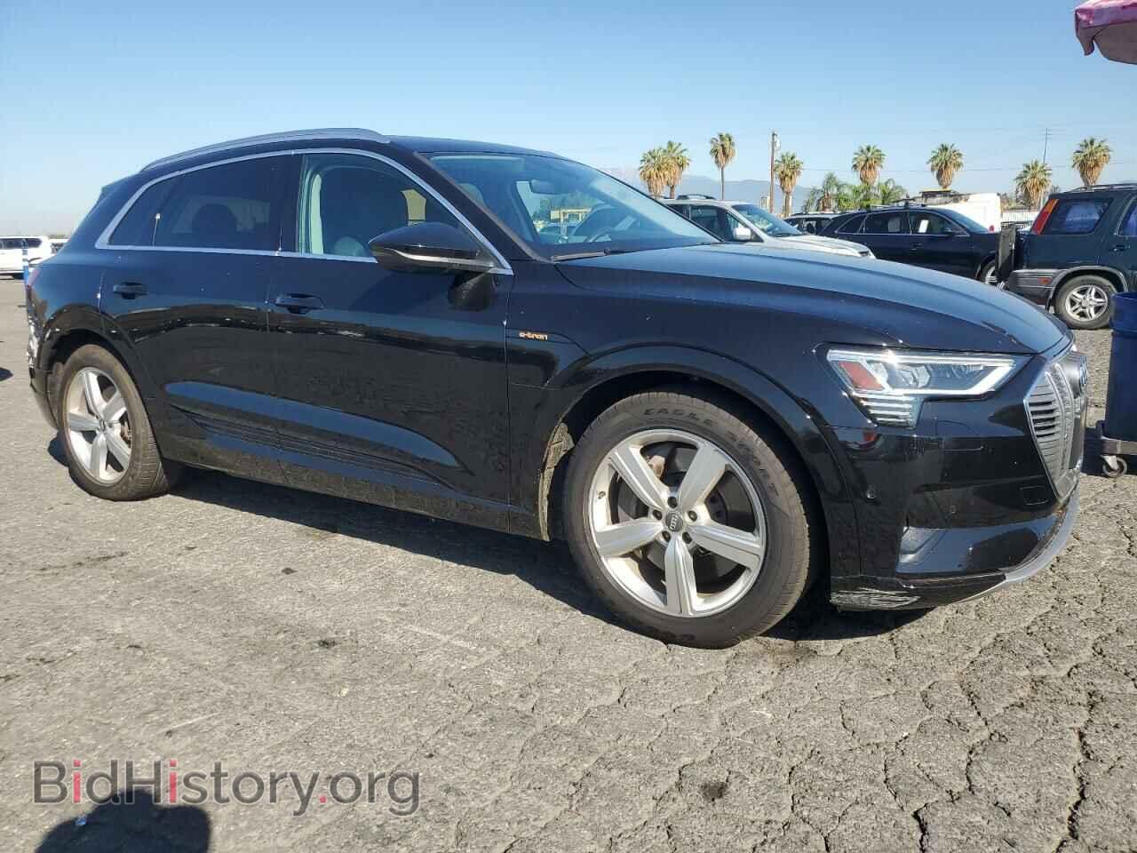 2019 AUDI E-TRON - VIN: WA1LAAGE5KB023079 - Photo 4