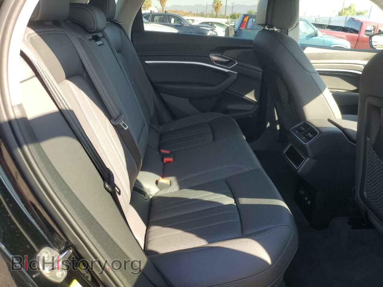 2019 AUDI E-TRON - VIN: WA1LAAGE5KB023079 - Photo 10