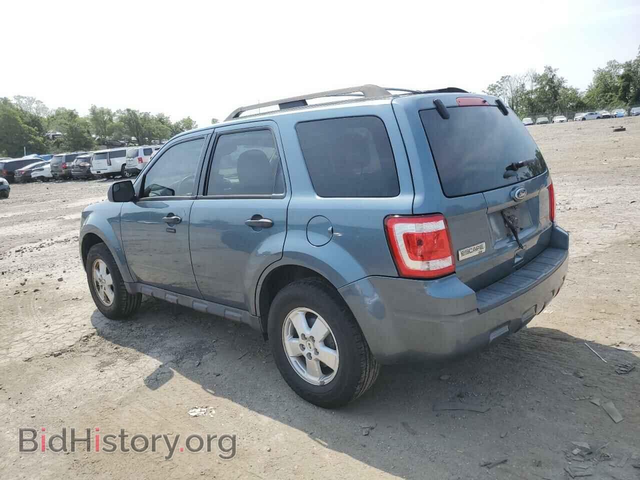 2011 FORD ESCAPE - VIN: 1FMCU0D76BKB56586 - Фото 2