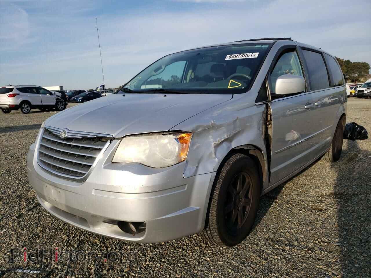 2010 CHRYSLER MINIVAN - VIN: 2A4RR5D1XAR248982 - Фото 2