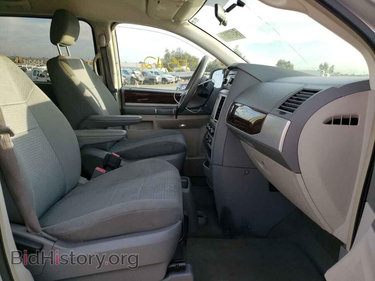 2010 CHRYSLER MINIVAN - VIN: 2A4RR5D1XAR248982 - Фото 5