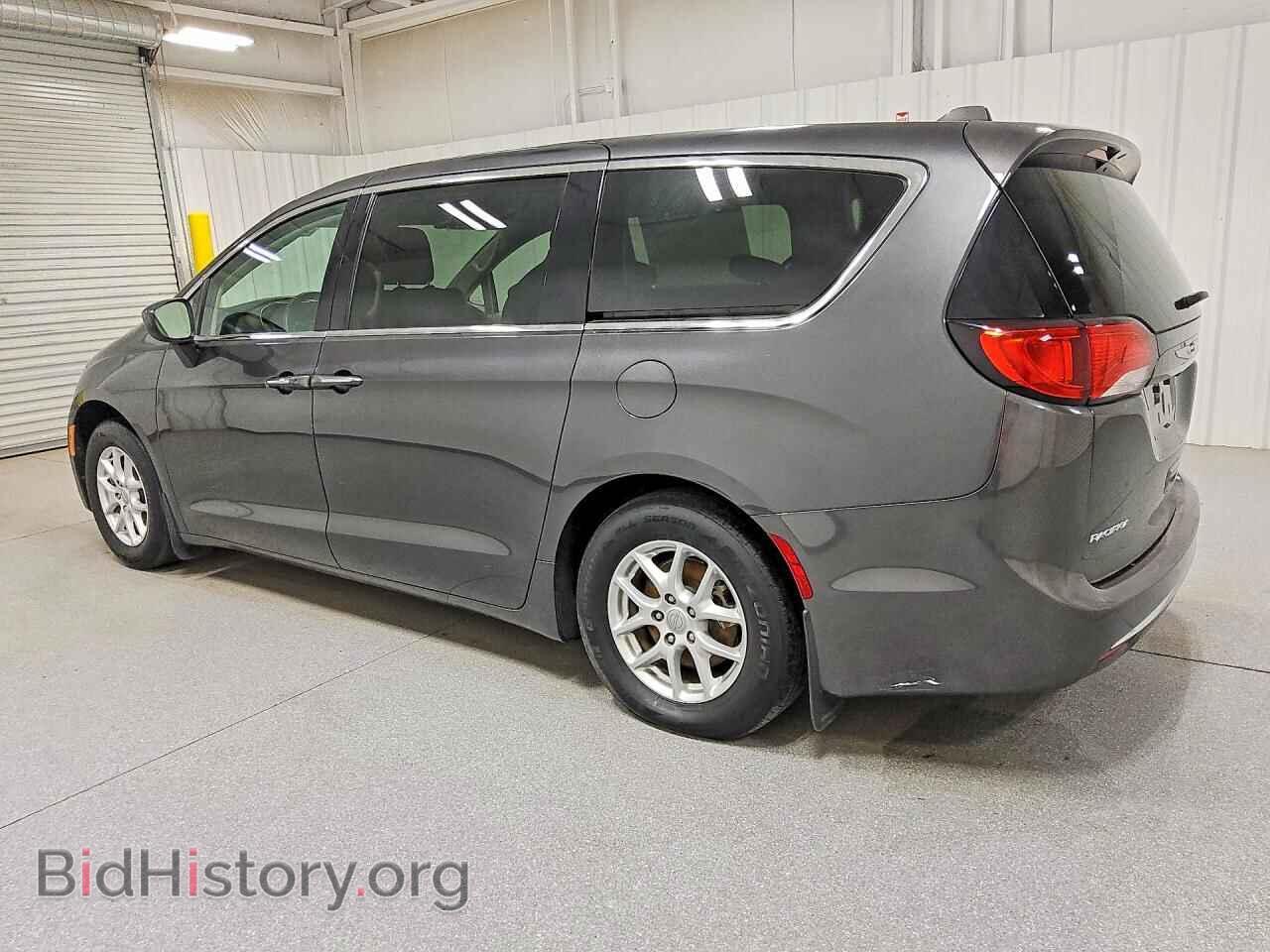 2017 CHRYSLER PACIFICA - VIN: 2C4RC1BG5HR846737 - Photo 2