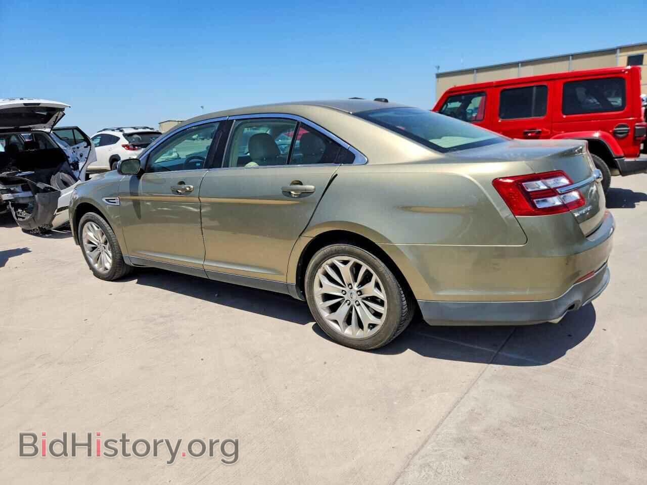 2013 FORD TAURUS - VIN: 1FAHP2F89DG102326 - Фото 2