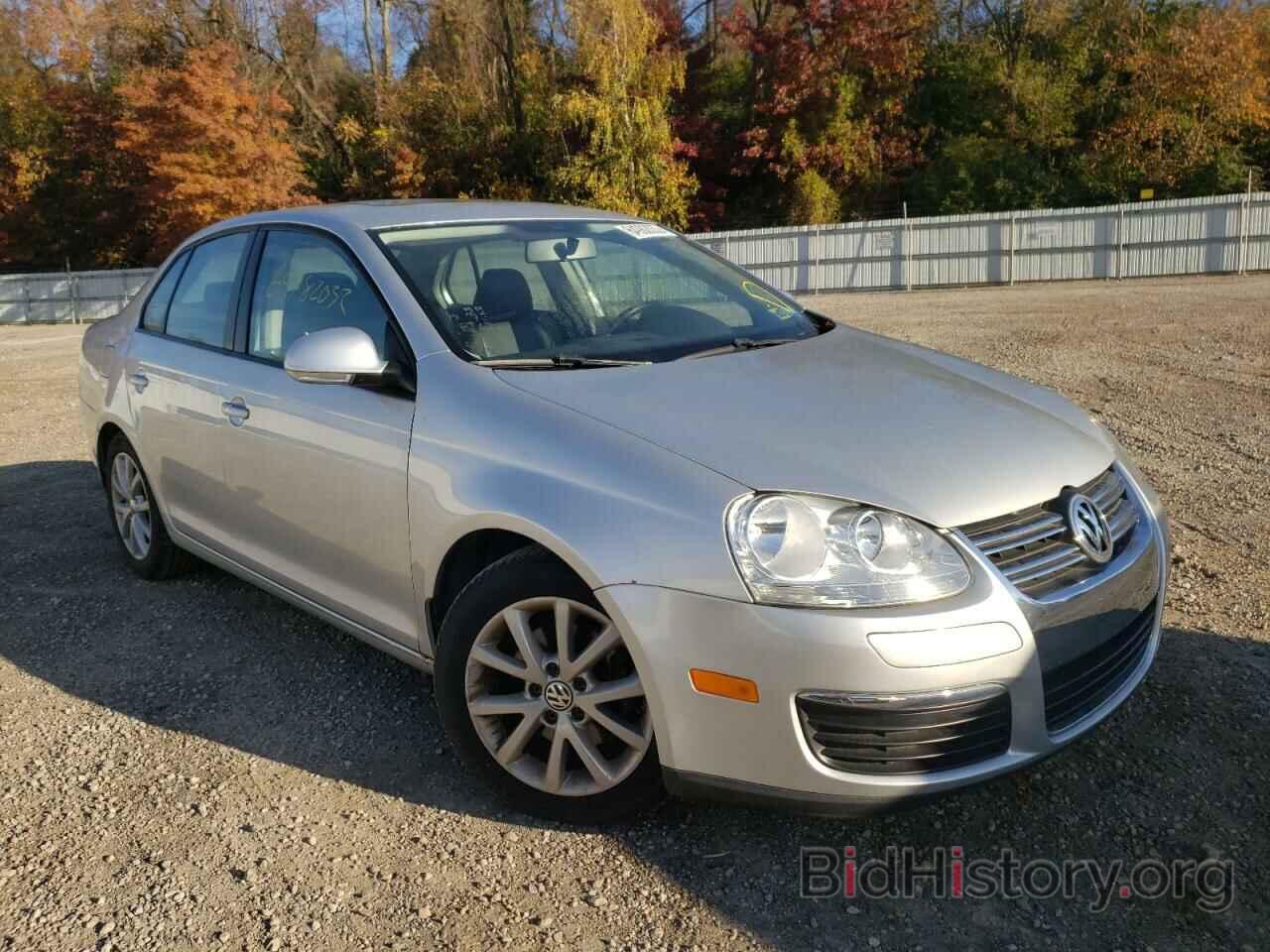 Фотография 3VWRZ7AJ4AM164683 - VOLKSWAGEN JETTA 2010