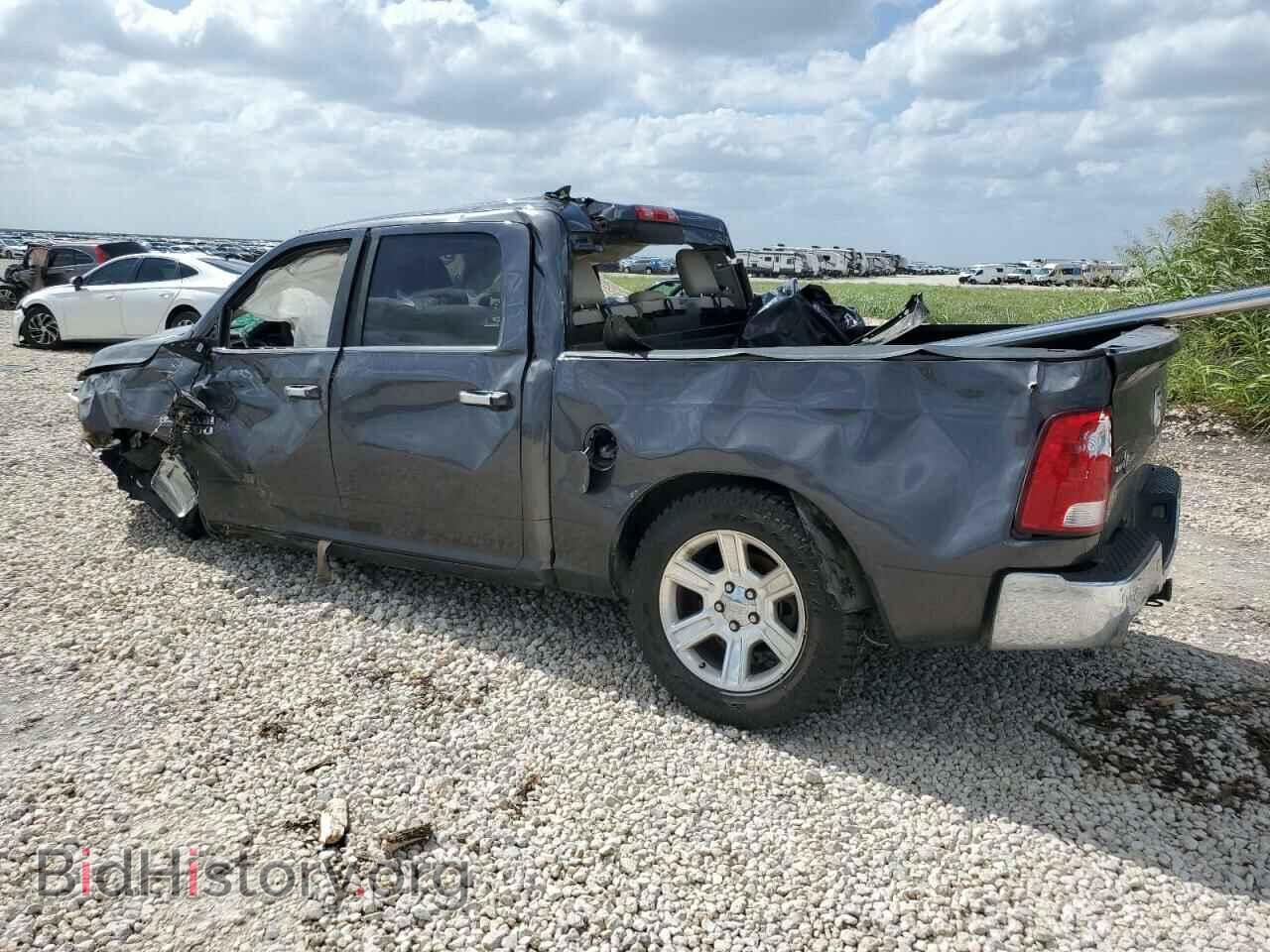 2018 RAM 1500 - VIN: 1C6RR6LT0JS101235 - Фото 2