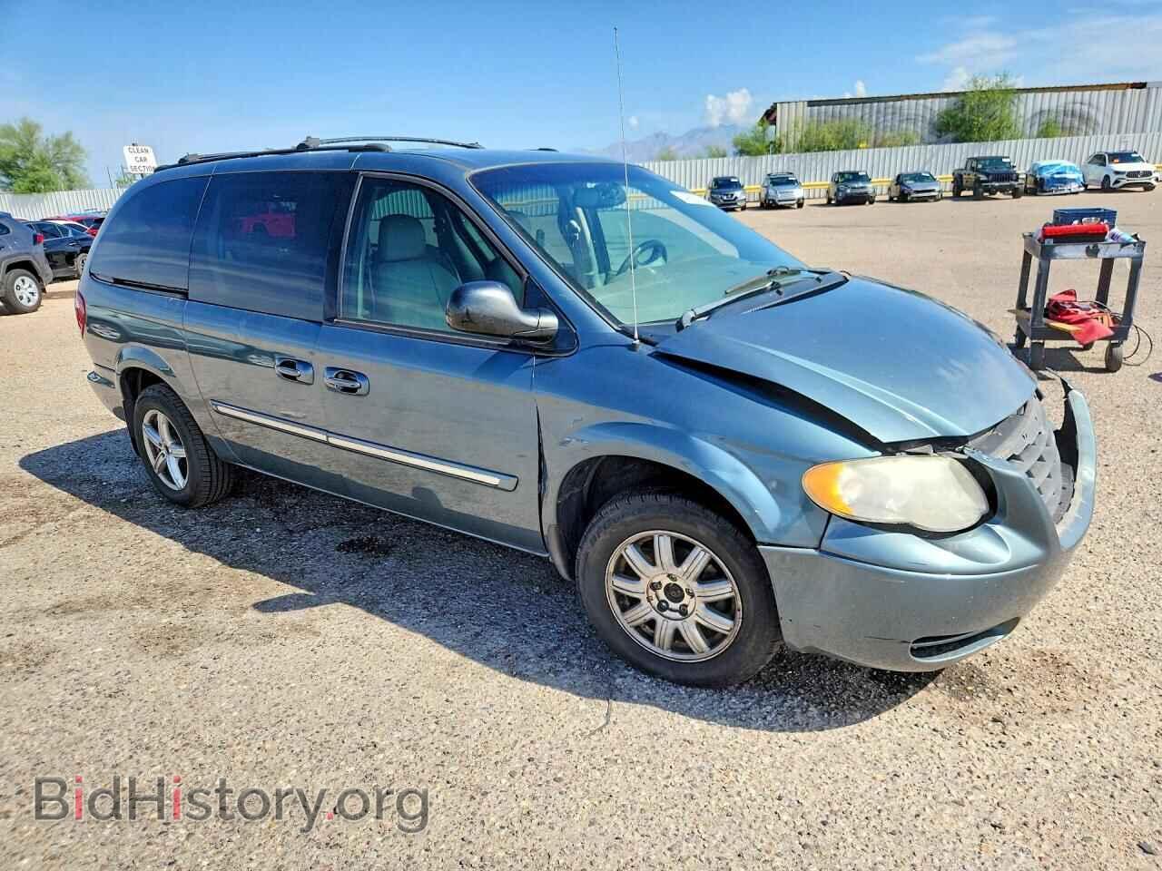2005 CHRYSLER MINIVAN - VIN: 2C8GP54L05R249714 - Photo 4