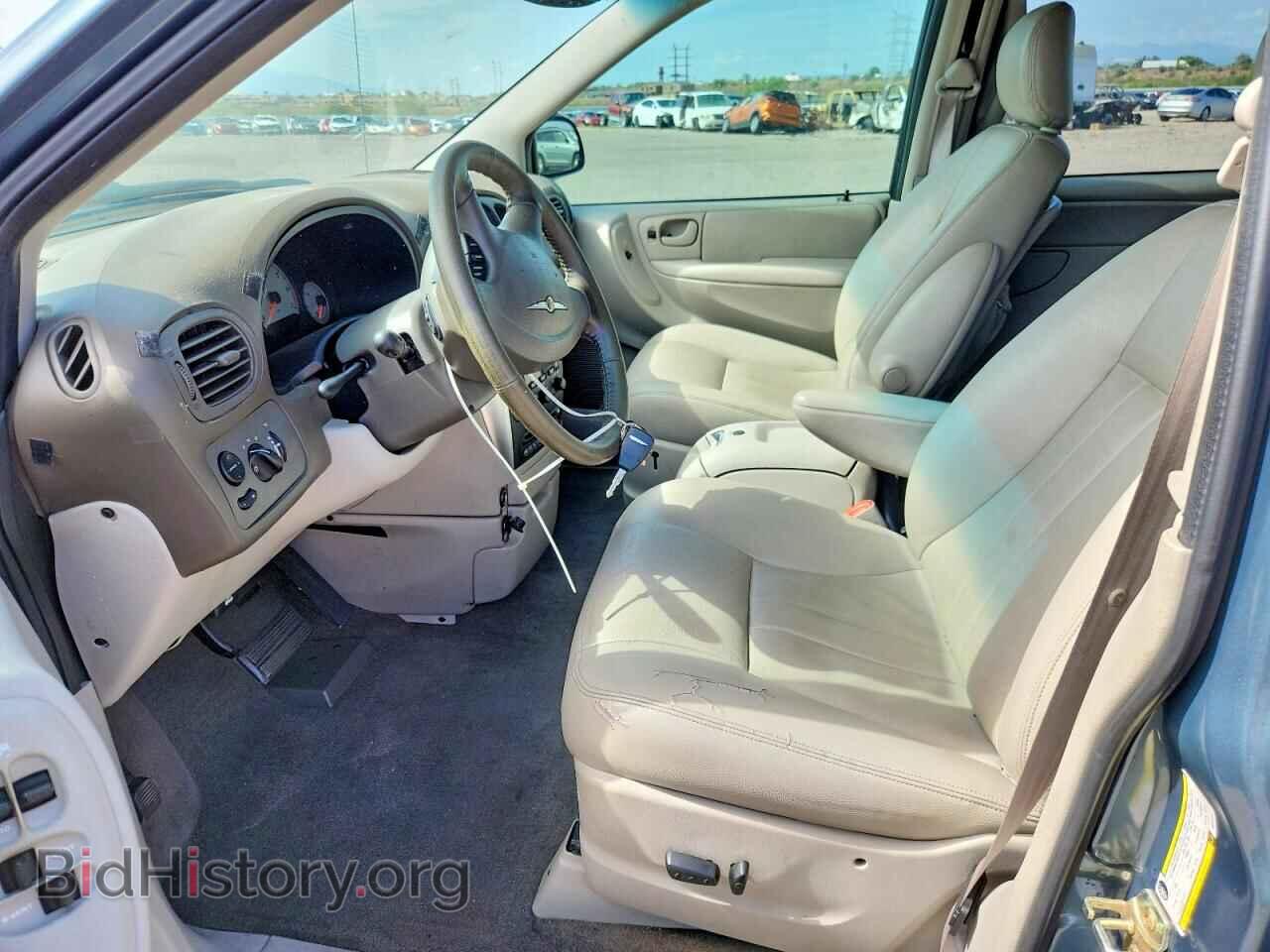 2005 CHRYSLER MINIVAN - VIN: 2C8GP54L05R249714 - Photo 7