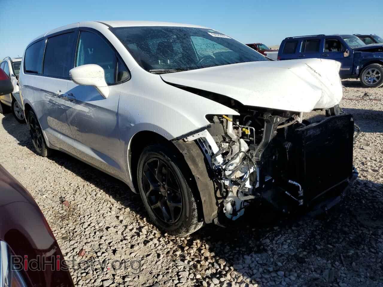 2019 CHRYSLER PACIFICA - VIN: 2C4RC1FG0KR567231 - Фото 4