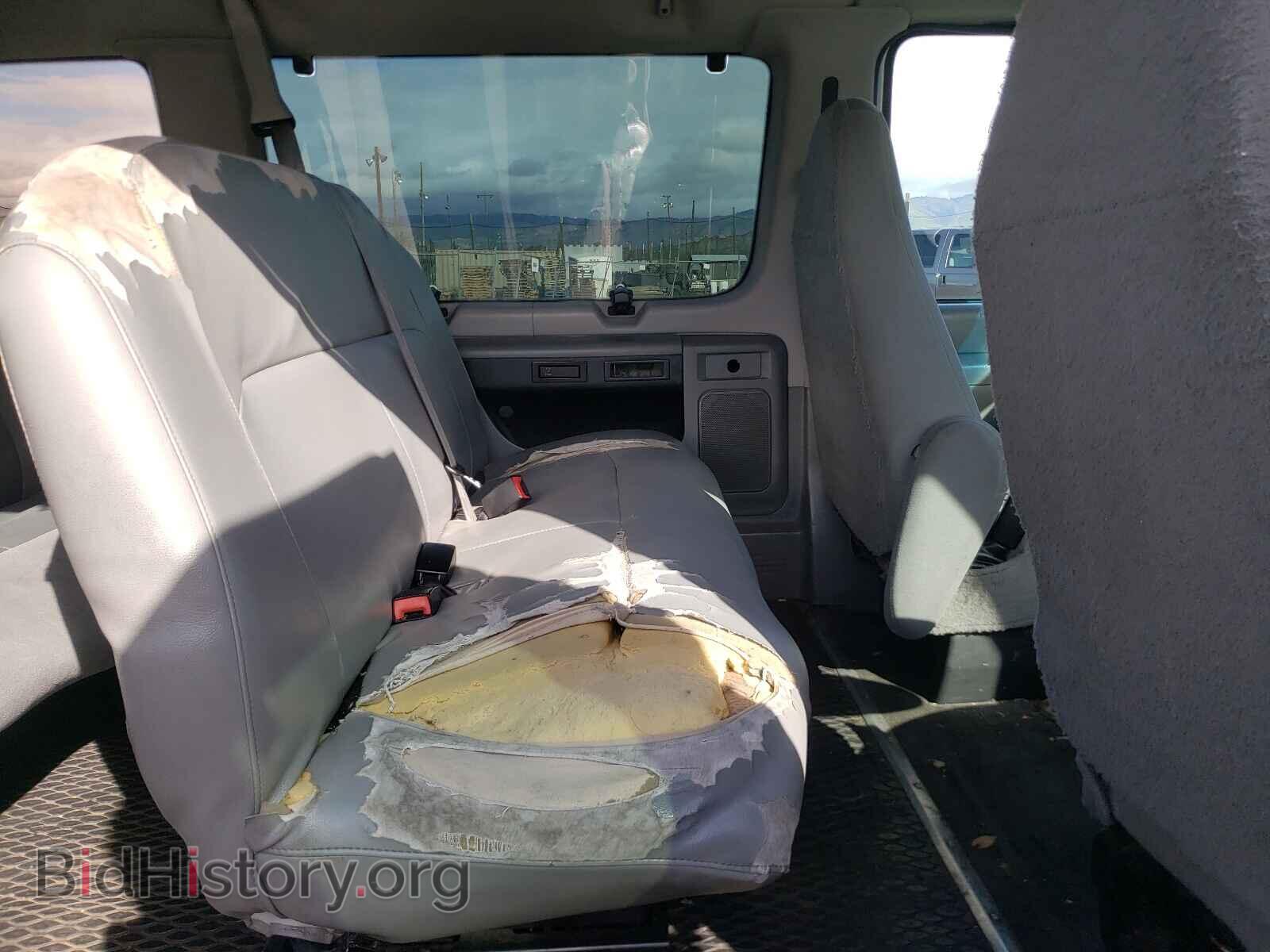 2008 FORD ECONOLINE - VIN: 1FBSS31L38DA08230 - Photo 6