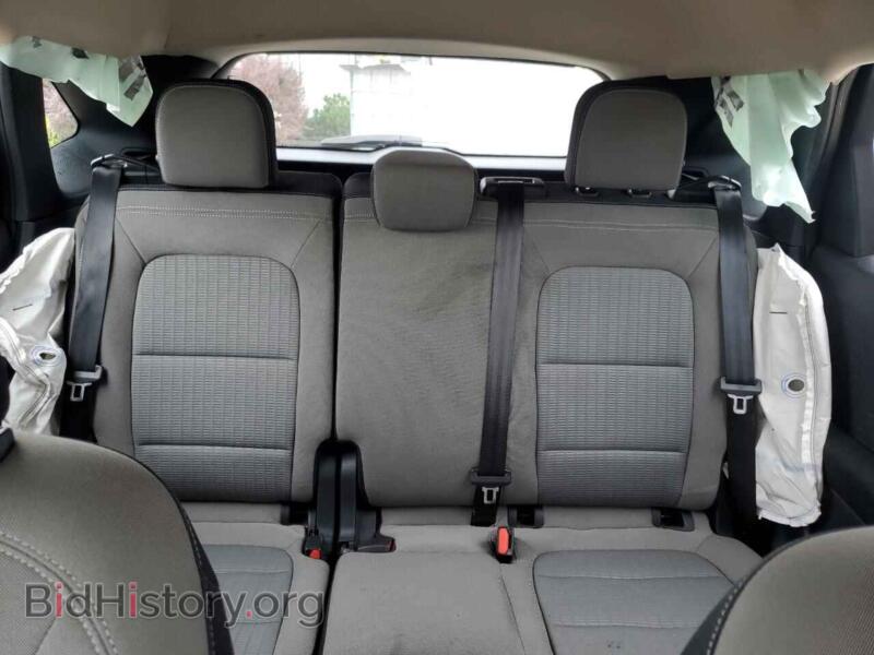 2020 Ford ESCAPE (VIN 1FMCU0F65LUA07211) — photo 10 of 16