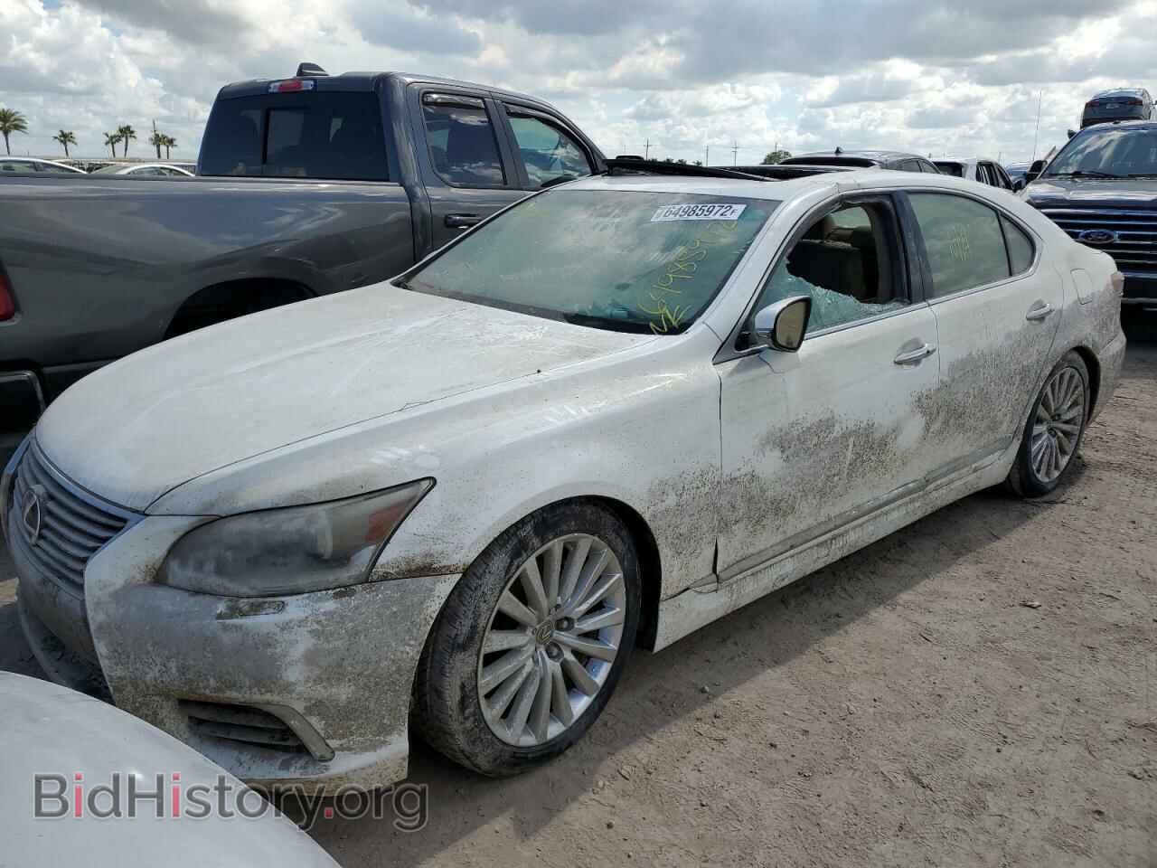2014 LEXUS LS460 - VIN: JTHBL5EF3E5125917 - Photo 2