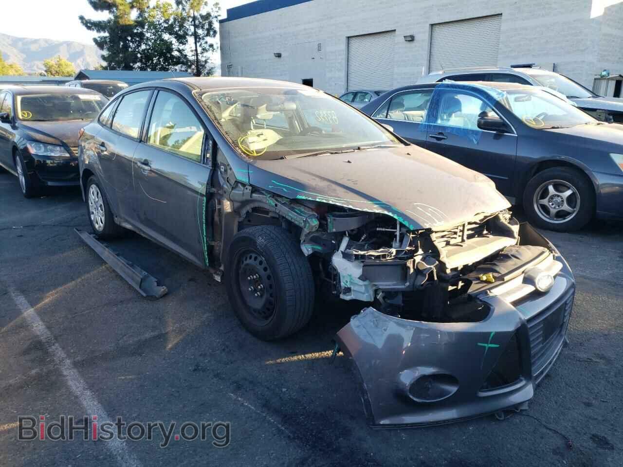 Photo 1FAHP3F22CL274432 - FORD FOCUS 2012