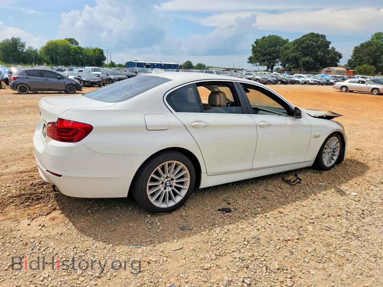 2011 BMW 5 SERIES - VIN: WBAFR7C56BC601783 - Фото 3