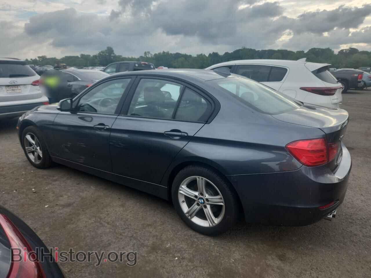 2013 BMW 3 SERIES - VIN: WBA3B5G56DNS02188 - Фото 2