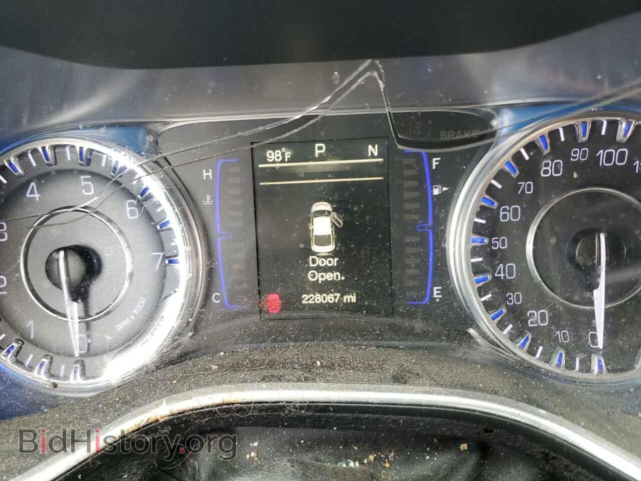 2016 CHRYSLER 200 - VIN: 1C3CCCAB2GN107428 - Photo 9