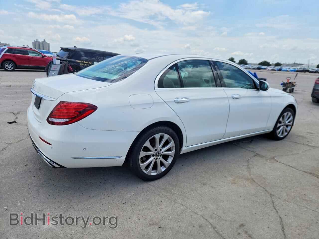 2018 MERCEDES-BENZ E-CLASS - VIN: WDDZF4JB5JA410582 - Фото 3
