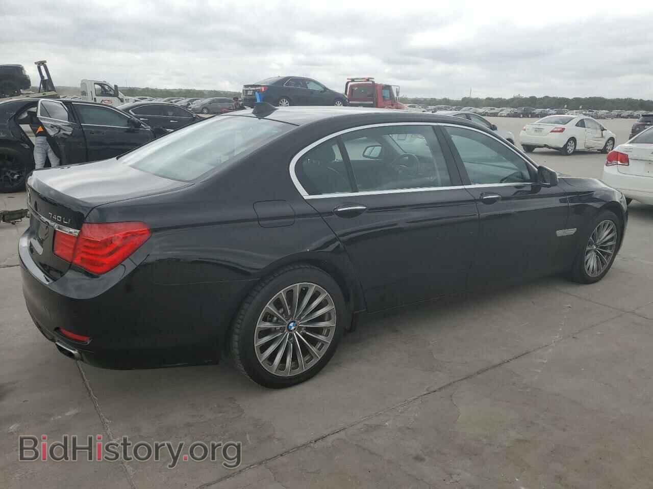 2011 BMW 7 SERIES - VIN: WBAKB4C53BC392570 - Фото 3