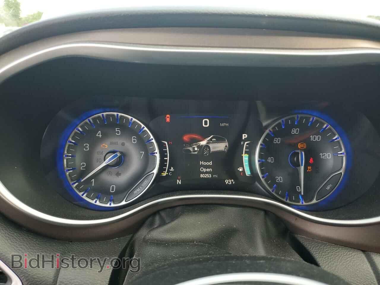 2018 CHRYSLER PACIFICA - VIN: 2C4RC1EGXJR157116 - Photo 9