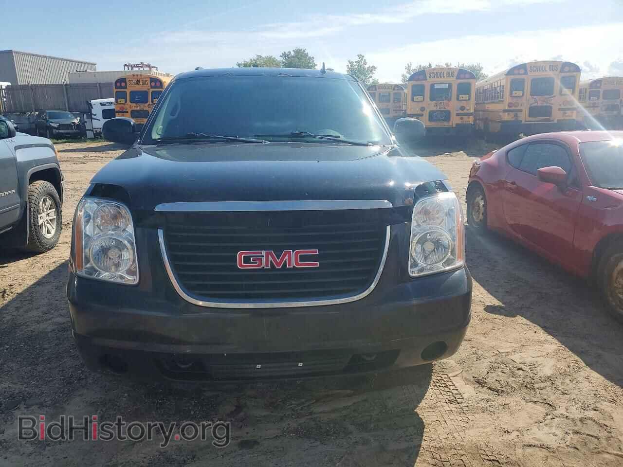 2011 GMC YUKON - VIN: 1GKS2AE05BR125726 - Photo 5