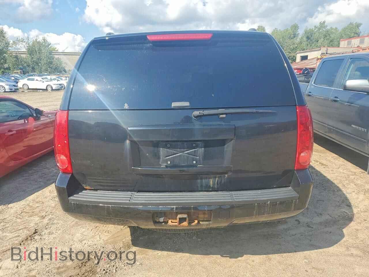 2011 GMC YUKON - VIN: 1GKS2AE05BR125726 - Photo 6