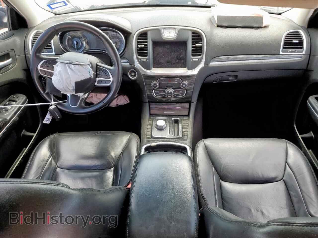 2018 CHRYSLER 300 - VIN: 2C3CCAAG6JH285925 - Фото 8
