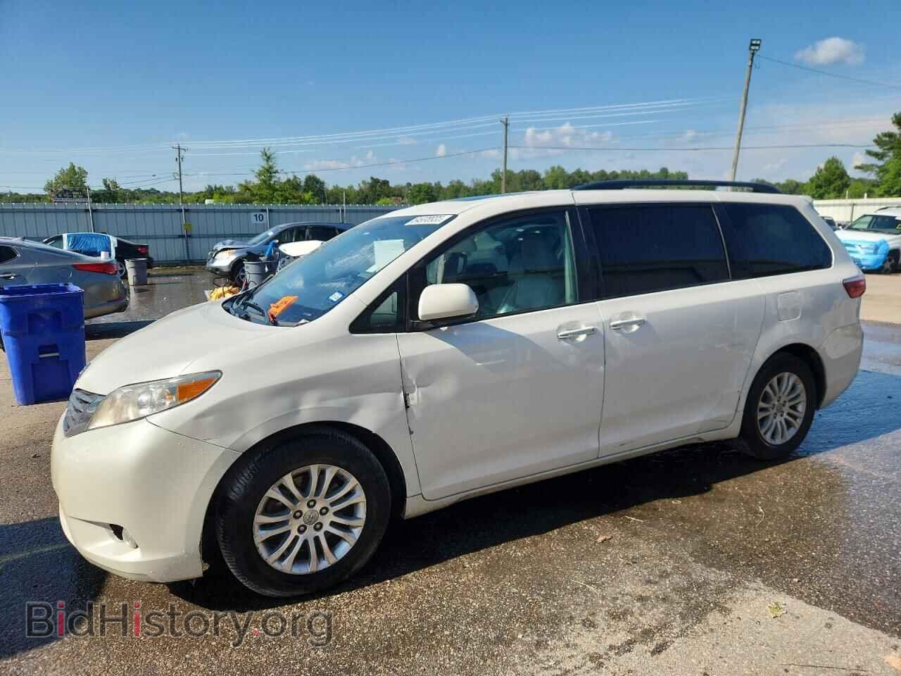 Photo 5TDYZ3DC6HS807002 - TOYOTA All Models 2017