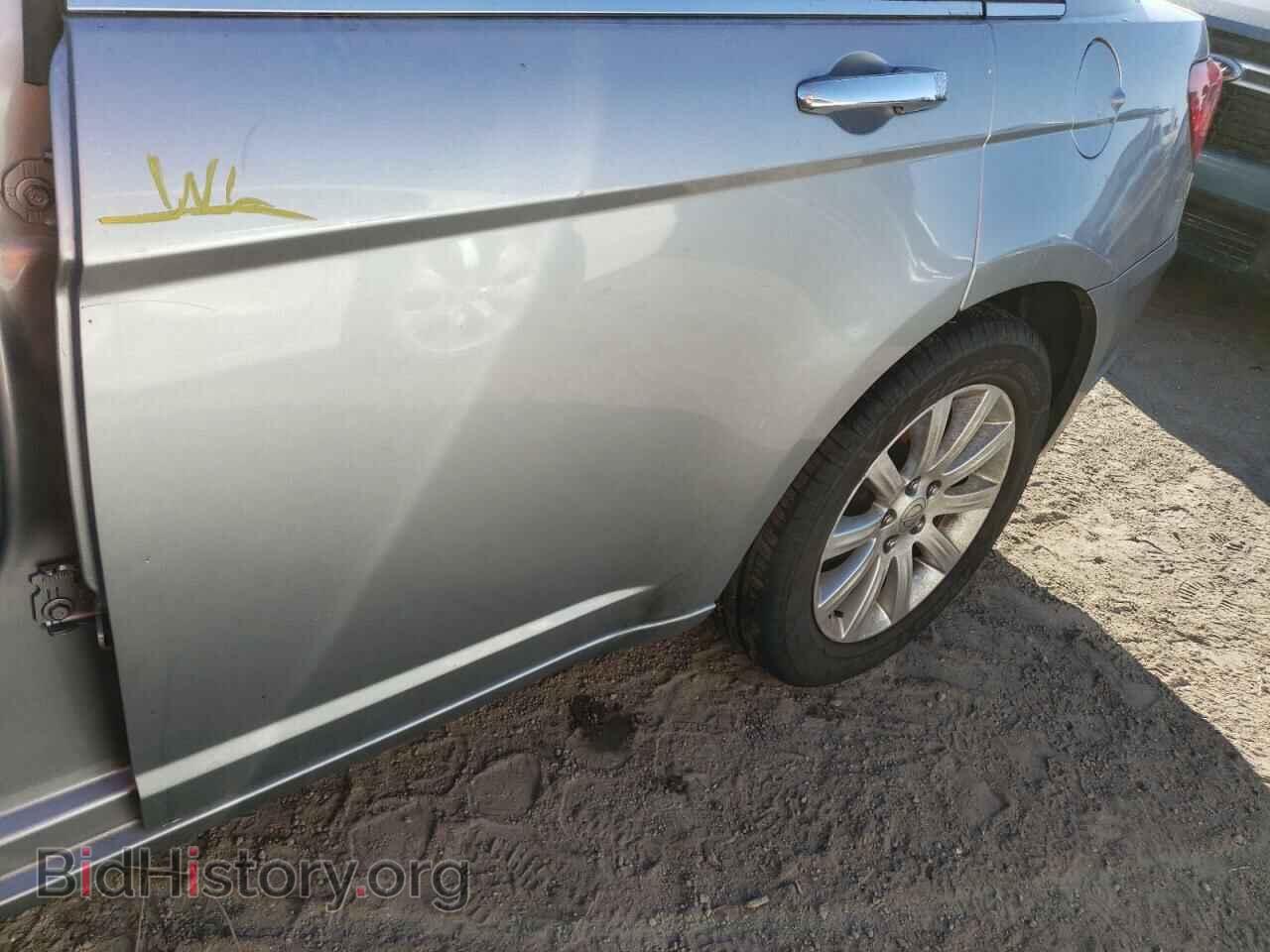 2013 CHRYSLER 200 - VIN: 1C3CCBCG0DN737088 - Фото 9
