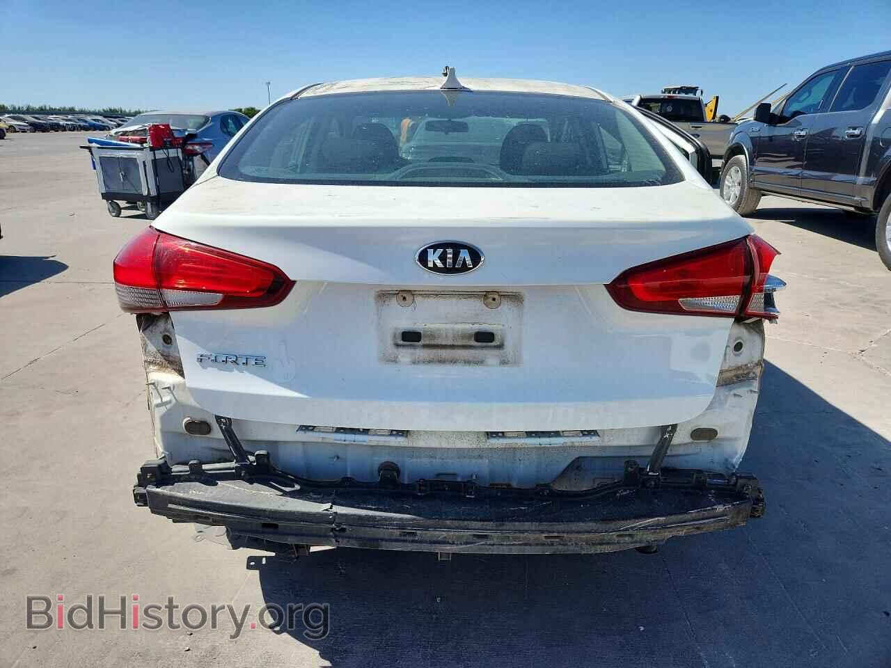 2017 KIA FORTE - VIN: 3KPFK4A72HE066074 - Фото 6