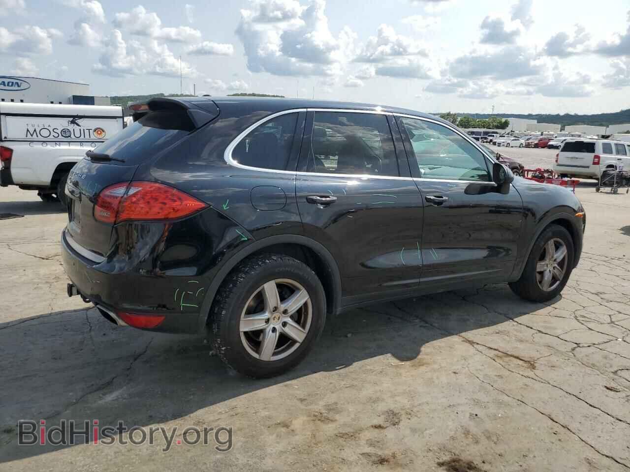 2011 PORSCHE CAYENNE - VIN: WP1AA2A29BLA07042 - Photo 3