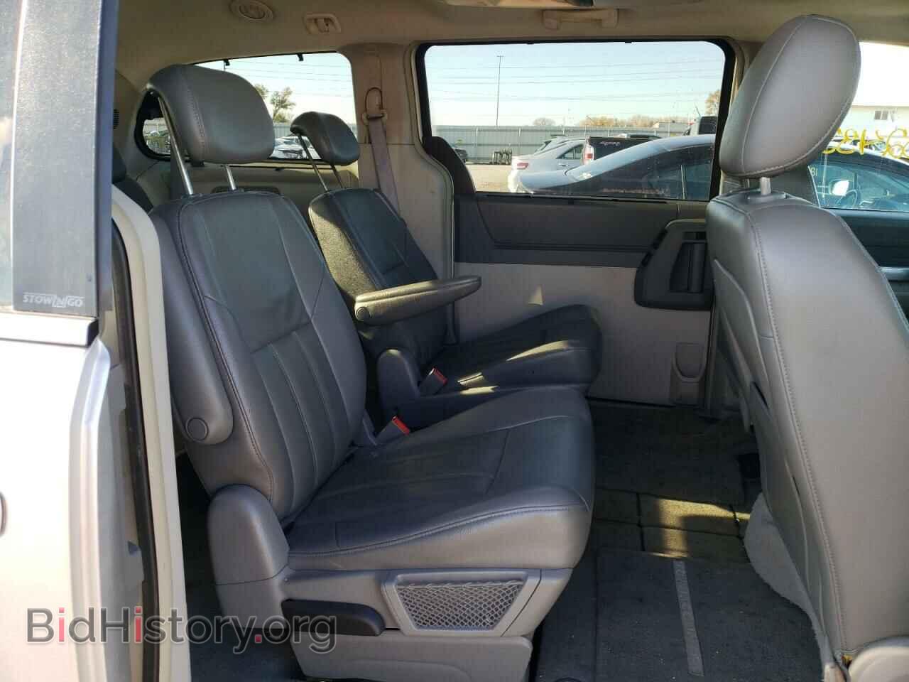 2008 CHRYSLER MINIVAN - VIN: 2A8HR54PX8R113588 - Фото 6