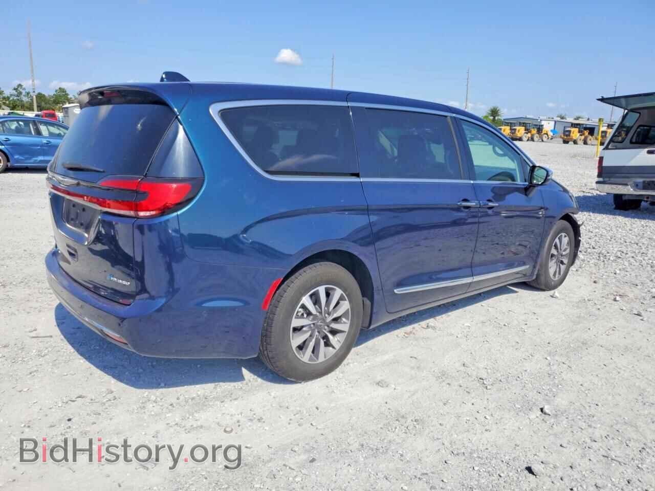 2022 CHRYSLER PACIFICA - VIN: 2C4RC1S73NR101657 - Фото 3