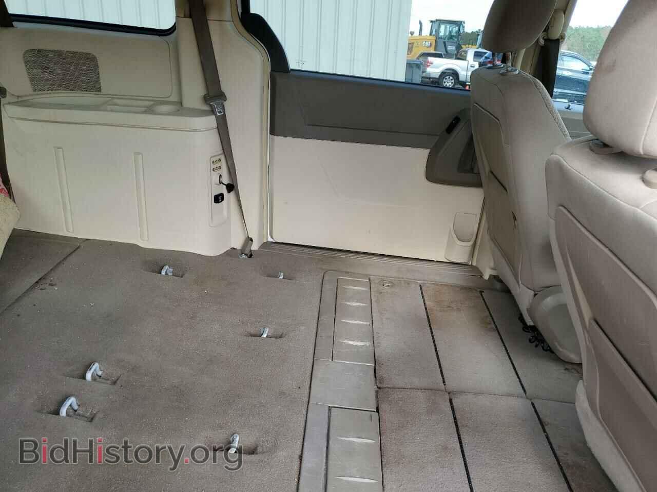 2008 CHRYSLER MINIVAN - VIN: 2A8HR54P08R718560 - Фото 6