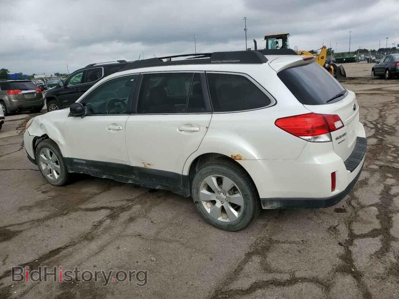 2011 SUBARU OUTBACK - VIN: 4S4BRBCC4B3421989 - Фото 2