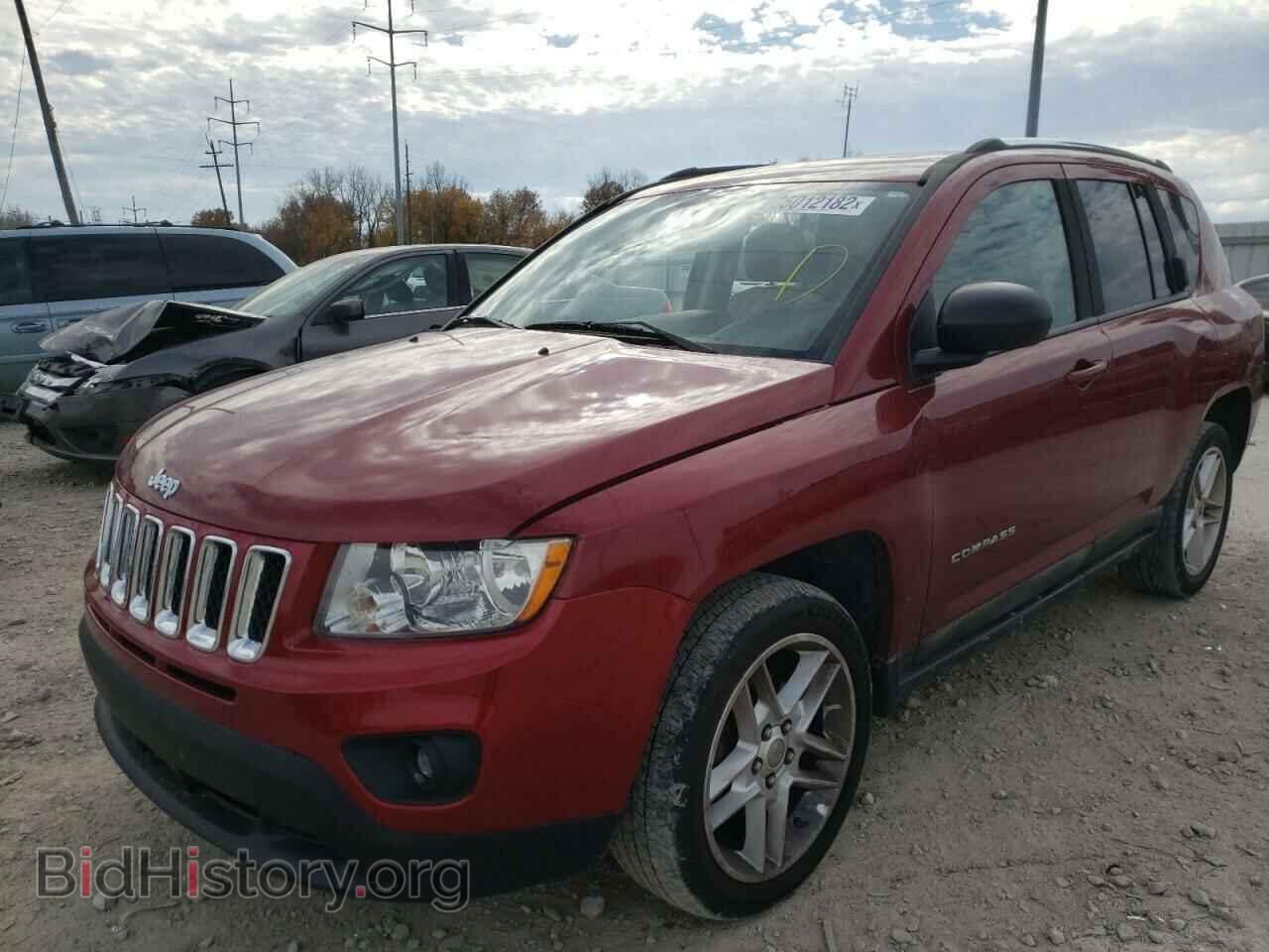2011 JEEP COMPASS - VIN: 1J4NT5FB3BD140424 - Фото 2