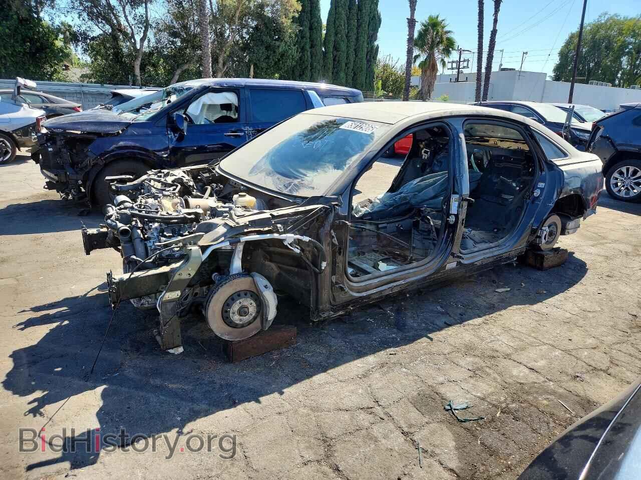 Фотография WAULDAF83RN003850 - AUDI A8 2024