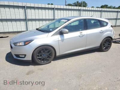 2015 Ford FOCUS SE, серебристый — VIN 1FADP3K28FL323707, Copart