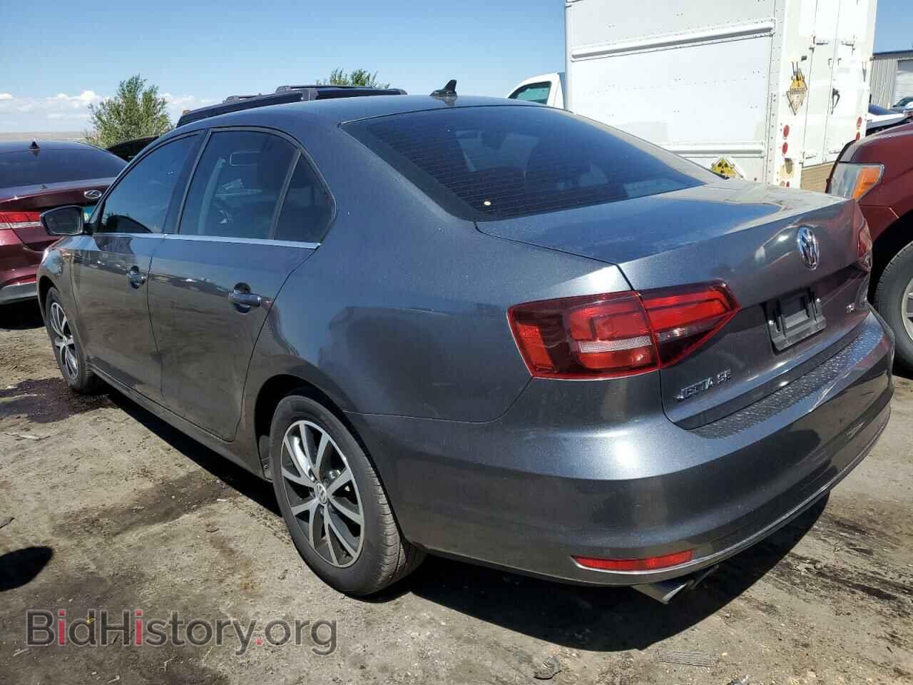 2018 VOLKSWAGEN JETTA - VIN: 3VWDB7AJ2JM247740 - Фото 2