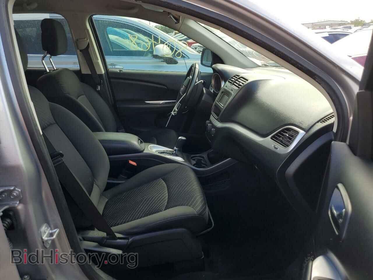2018 DODGE JOURNEY - VIN: 3C4PDCAB4JT381442 - Фото 5