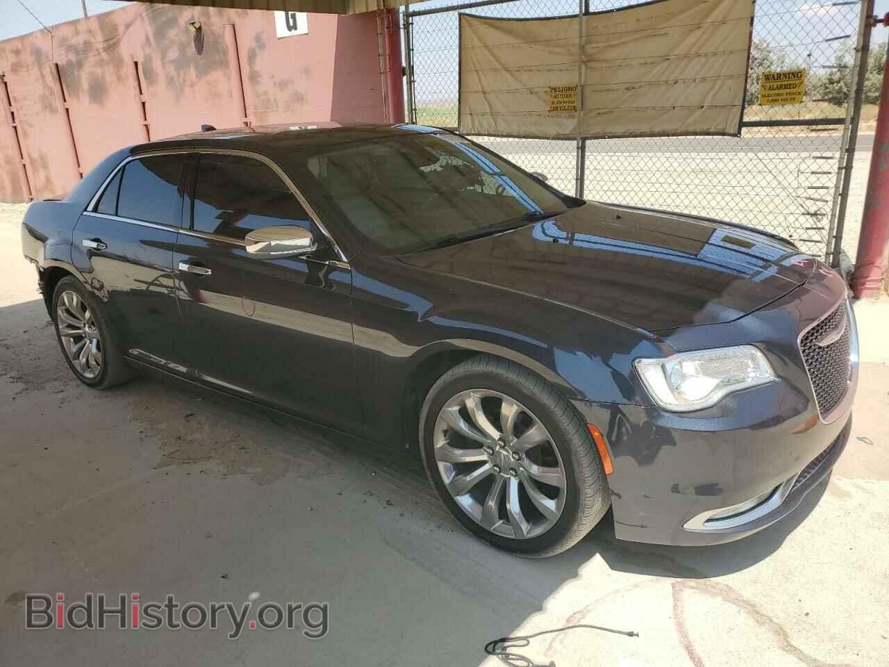2019 CHRYSLER 300 - VIN: 2C3CCAEG2KH556149 - Фото 4