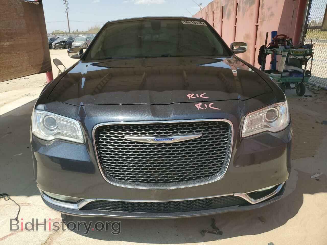 2019 CHRYSLER 300 - VIN: 2C3CCAEG2KH556149 - Фото 5