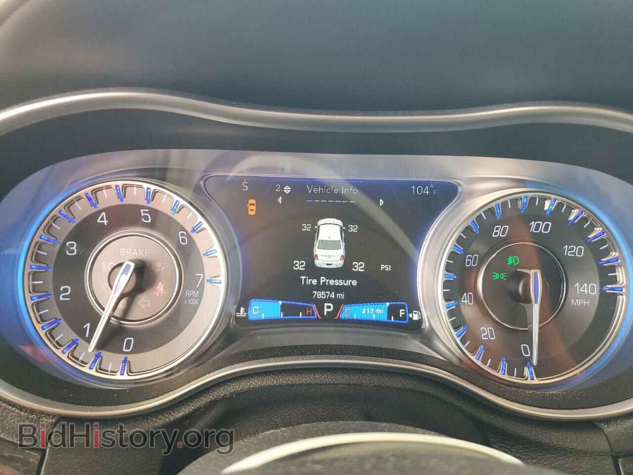 2019 CHRYSLER 300 - VIN: 2C3CCAEG2KH556149 - Фото 9