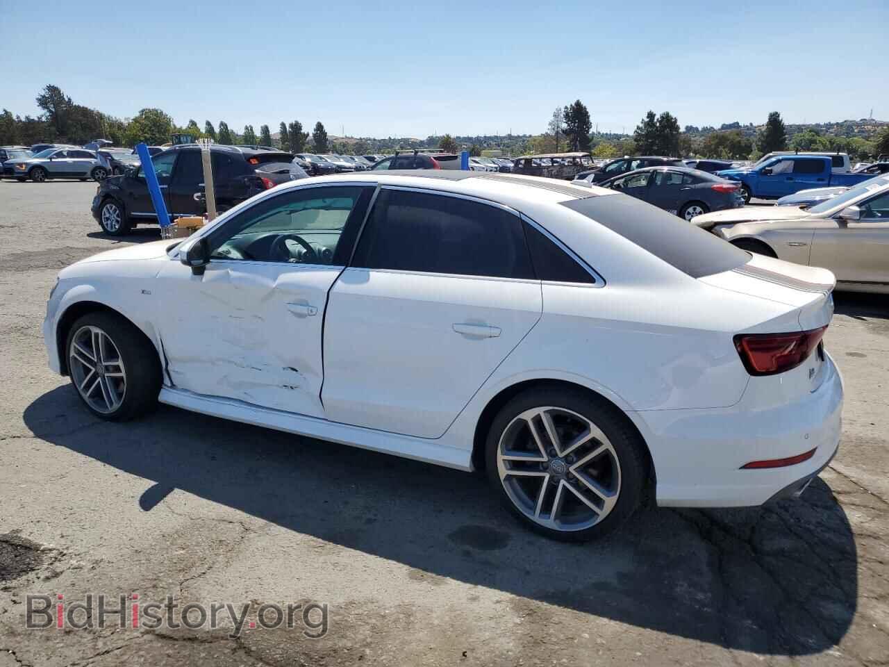2017 AUDI A3 - VIN: WAUHUHFFXH1054815 - Фото 2